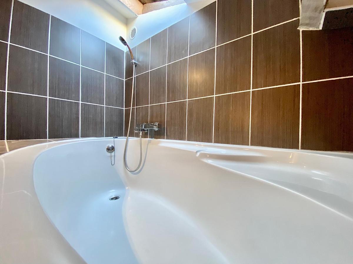 Lovely & Cozy Duplex Heart Of Nice With Bathtub! Eksteriør bilde